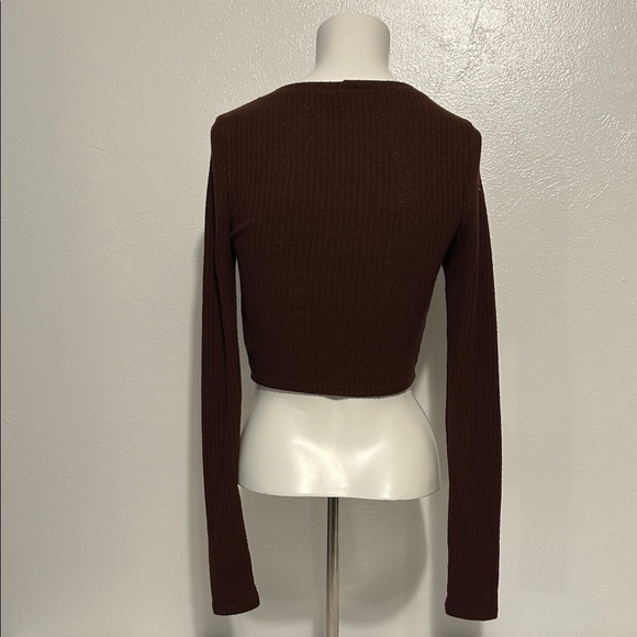 Urban Renewal REMNANTS RIBBED LONG SLEEVE TOP IN CHOCOLATE sz: small - Picture 3 of 5
